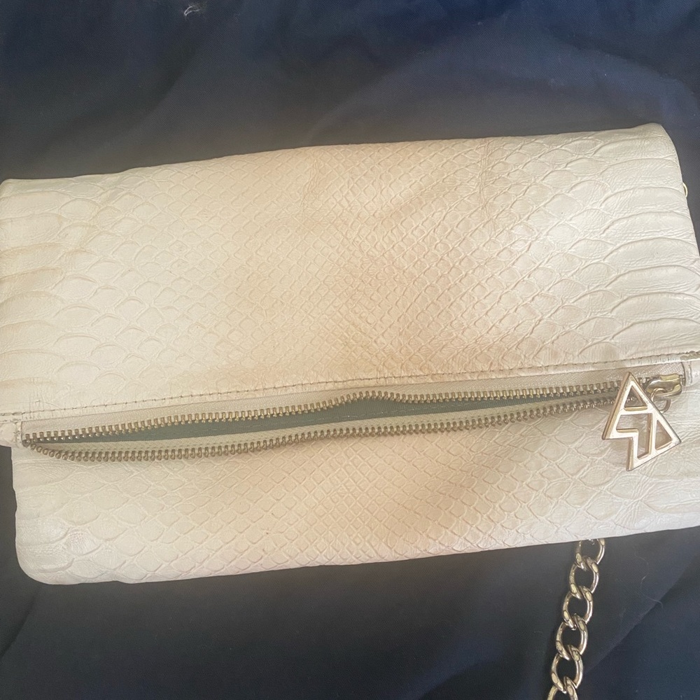 Kelly Wynne Bag